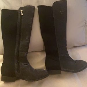 Girls boots